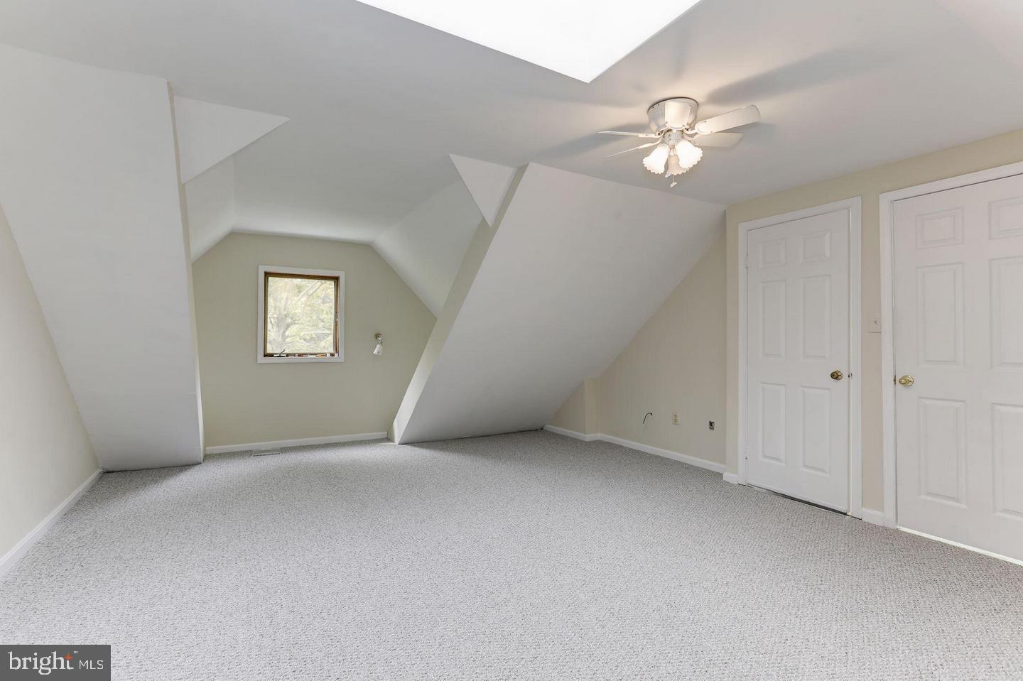 1759 North Cliff Street Alexandria, VA 22301 - Photo 18 of 28 Upper 2 - BR3 / BA ensuite
