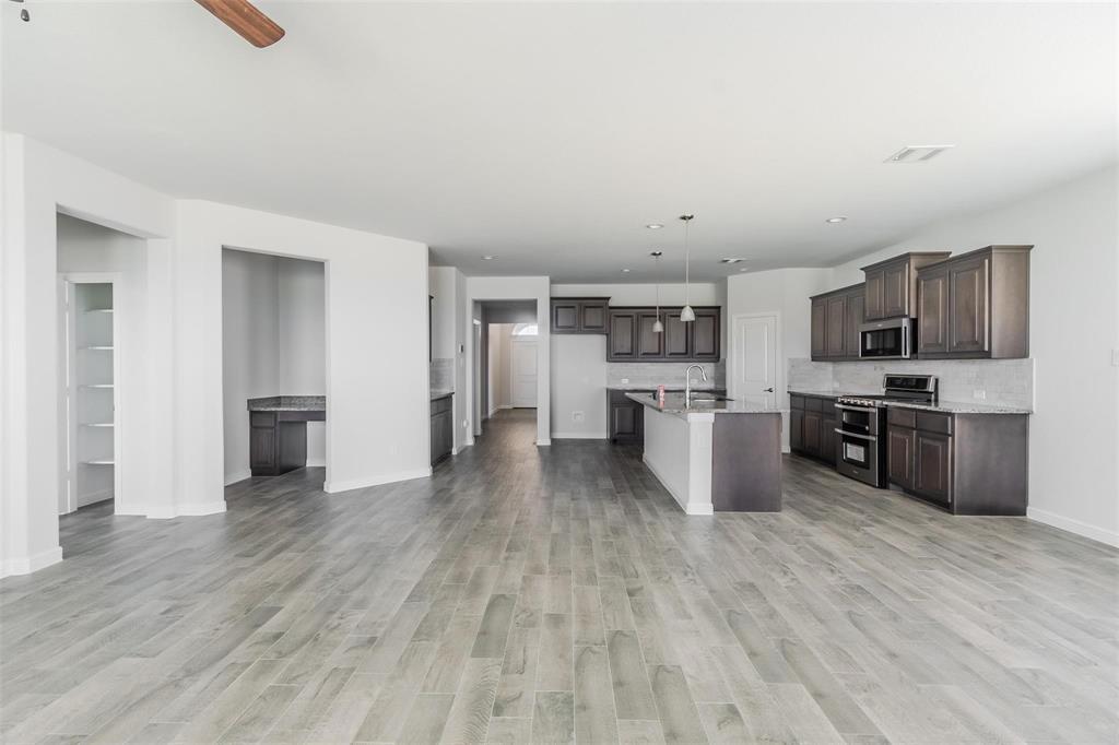 1343 Fox Hollow Road Krum, TX 76249 - Photo 8 of 37
