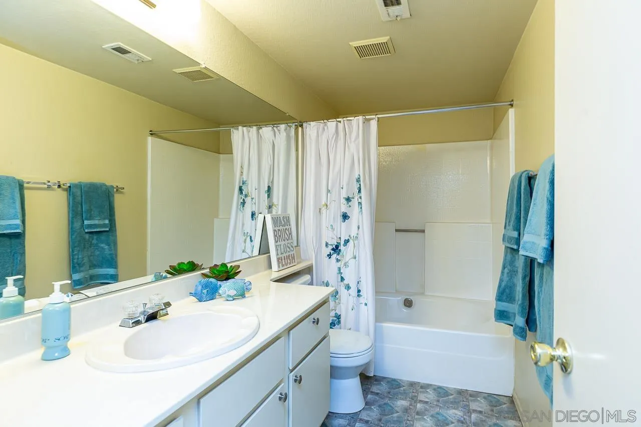 2540 Wind River Road El Cajon, CA 92019 - Photo 17 of 36 Gallery Image 17