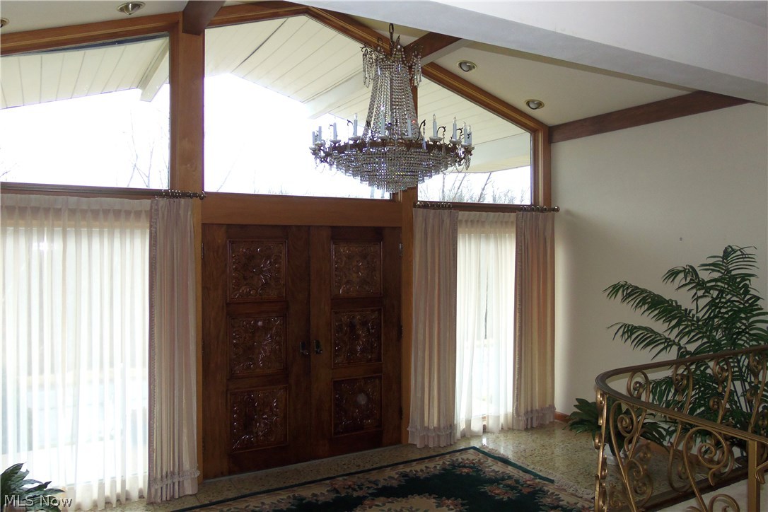 171 Forest Road Weirton, WV 26062 - Photo 2 of 28 Gallery Image 2