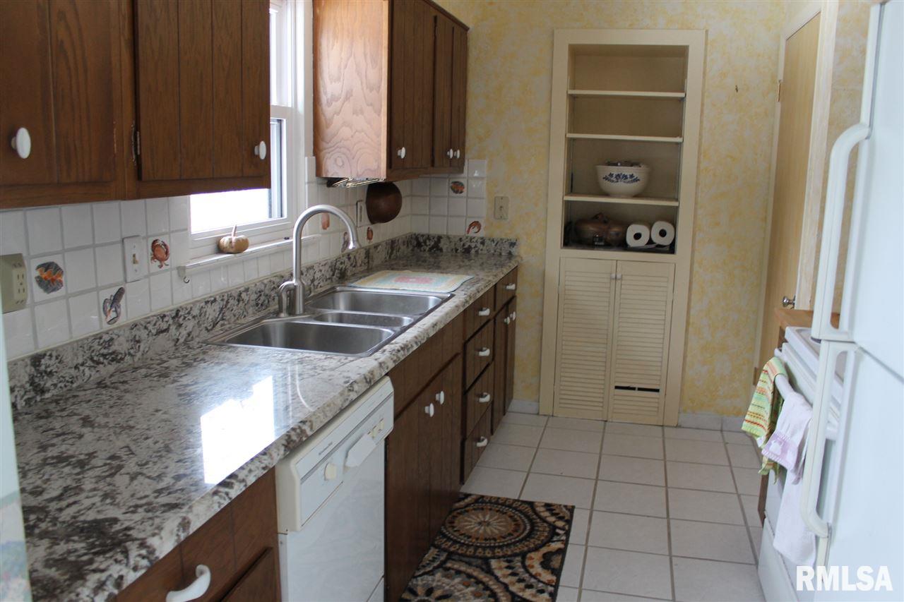 7520 West Lancaster Road Peoria, IL 61607 - Photo 12 of 27