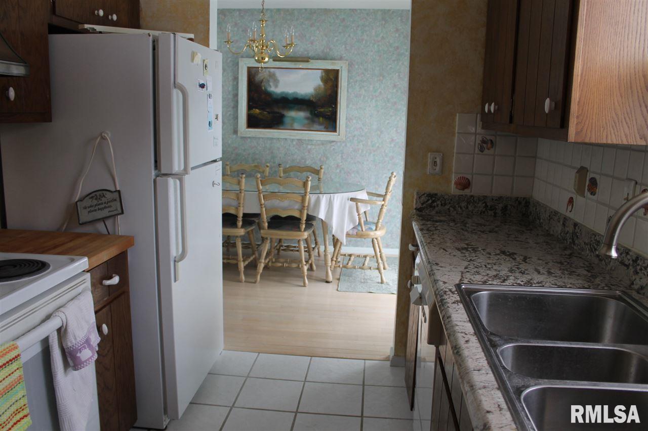 7520 West Lancaster Road Peoria, IL 61607 - Photo 13 of 27