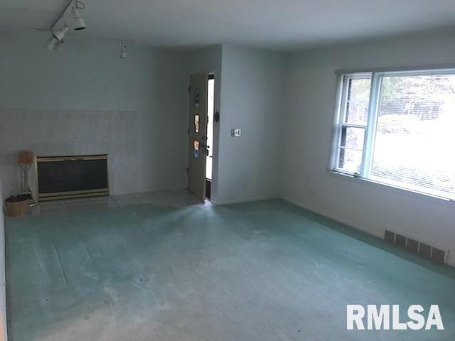7520 West Lancaster Road Peoria, IL 61607 - Photo 6 of 27