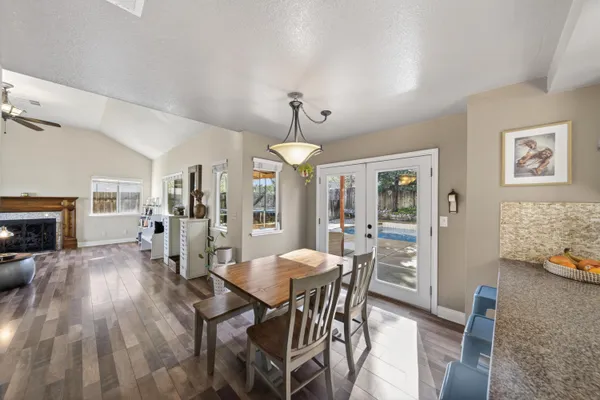 $425,000 | 707 Alamine Drive, Redding, CA 96003