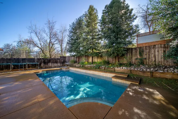 $425,000 | 707 Alamine Drive, Redding, CA 96003