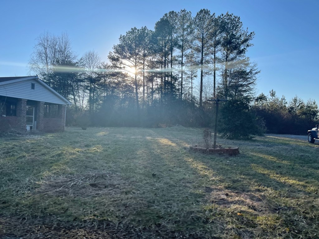 345 J W Farris Road Sparta, TN 38583 - Photo 3 of 15 Gallery Image 3