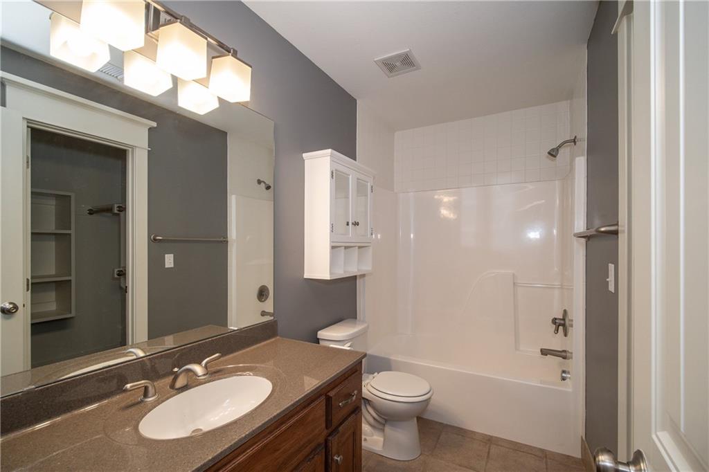 704 Folks Road Lawrence, KS 66049 - Photo 42 of 72