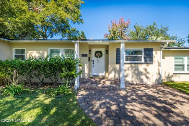 front view of house with a yard