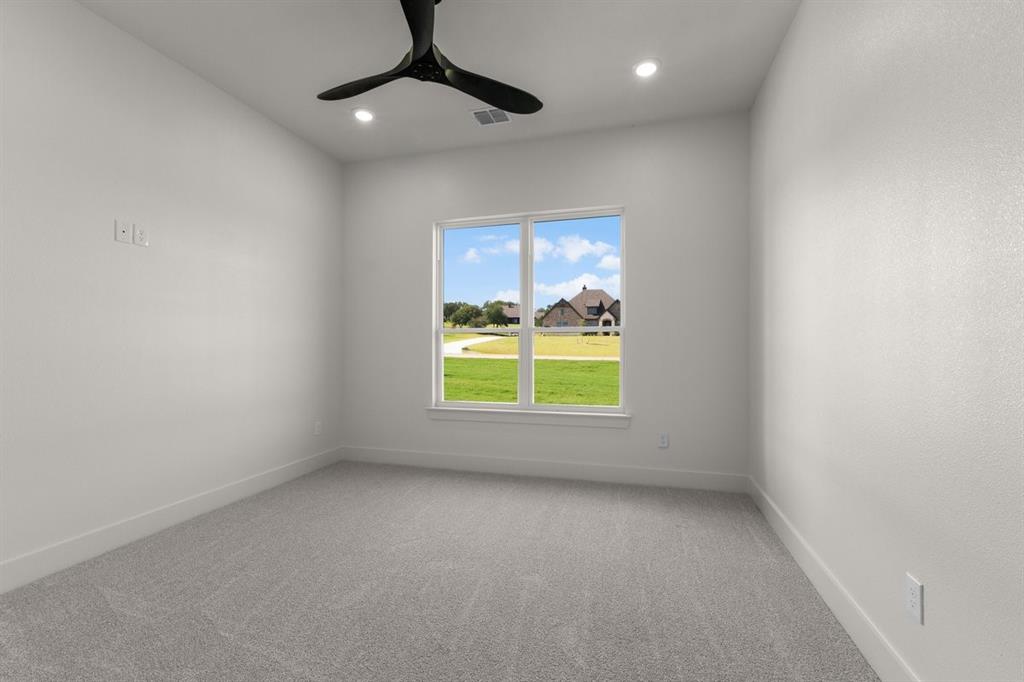 508 Ashlow Court Springtown, TX 76082 - Photo 10 of 21
