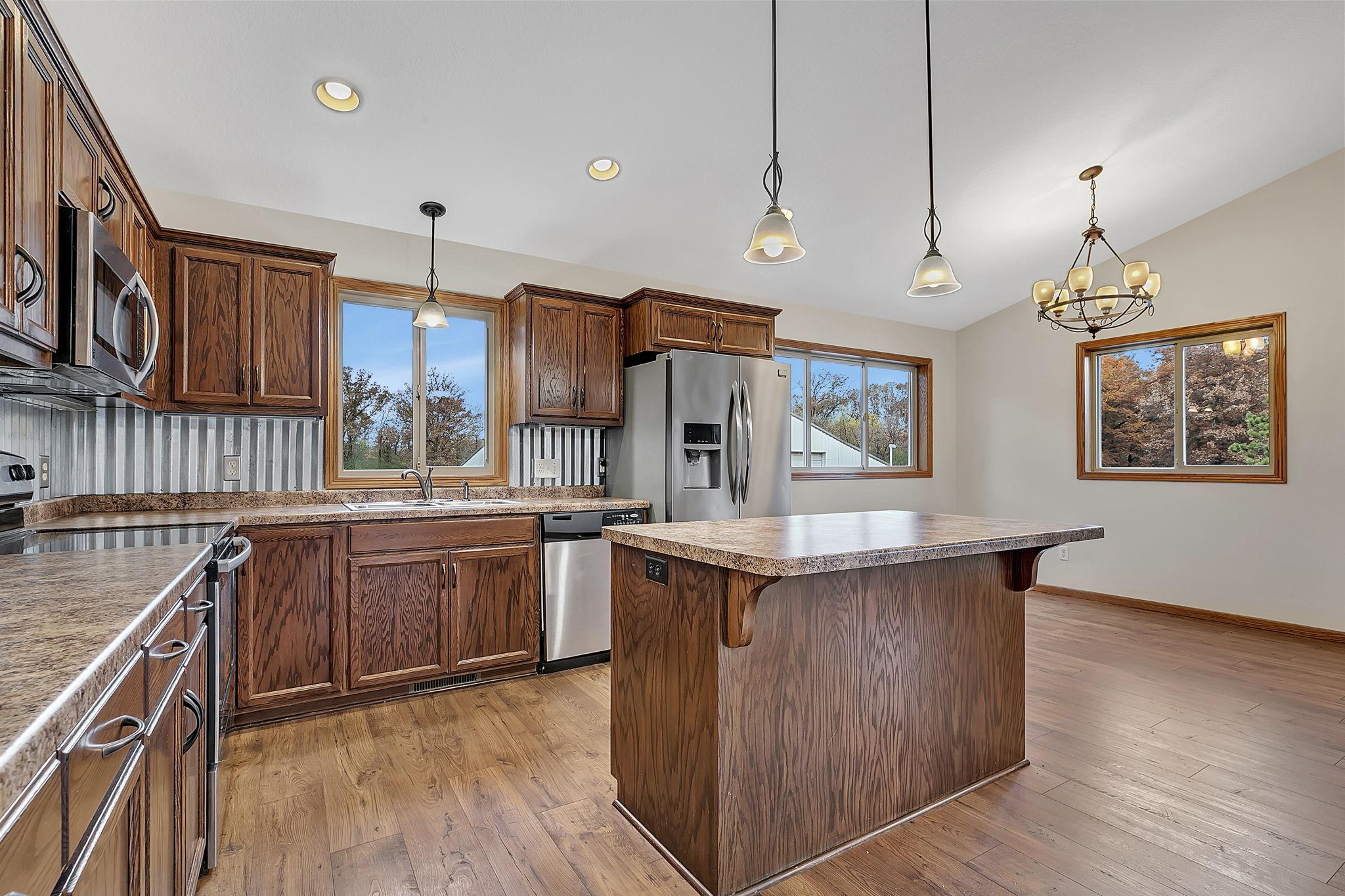 3135 Quarry Road Northeast Sauk Rapids, MN 56379 - Photo 5 of 53