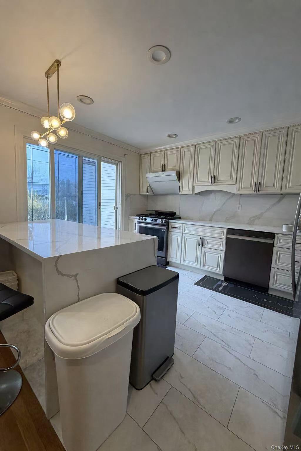 126 Radcliffe Road Plainview, NY 11803 - Photo 2 of 11