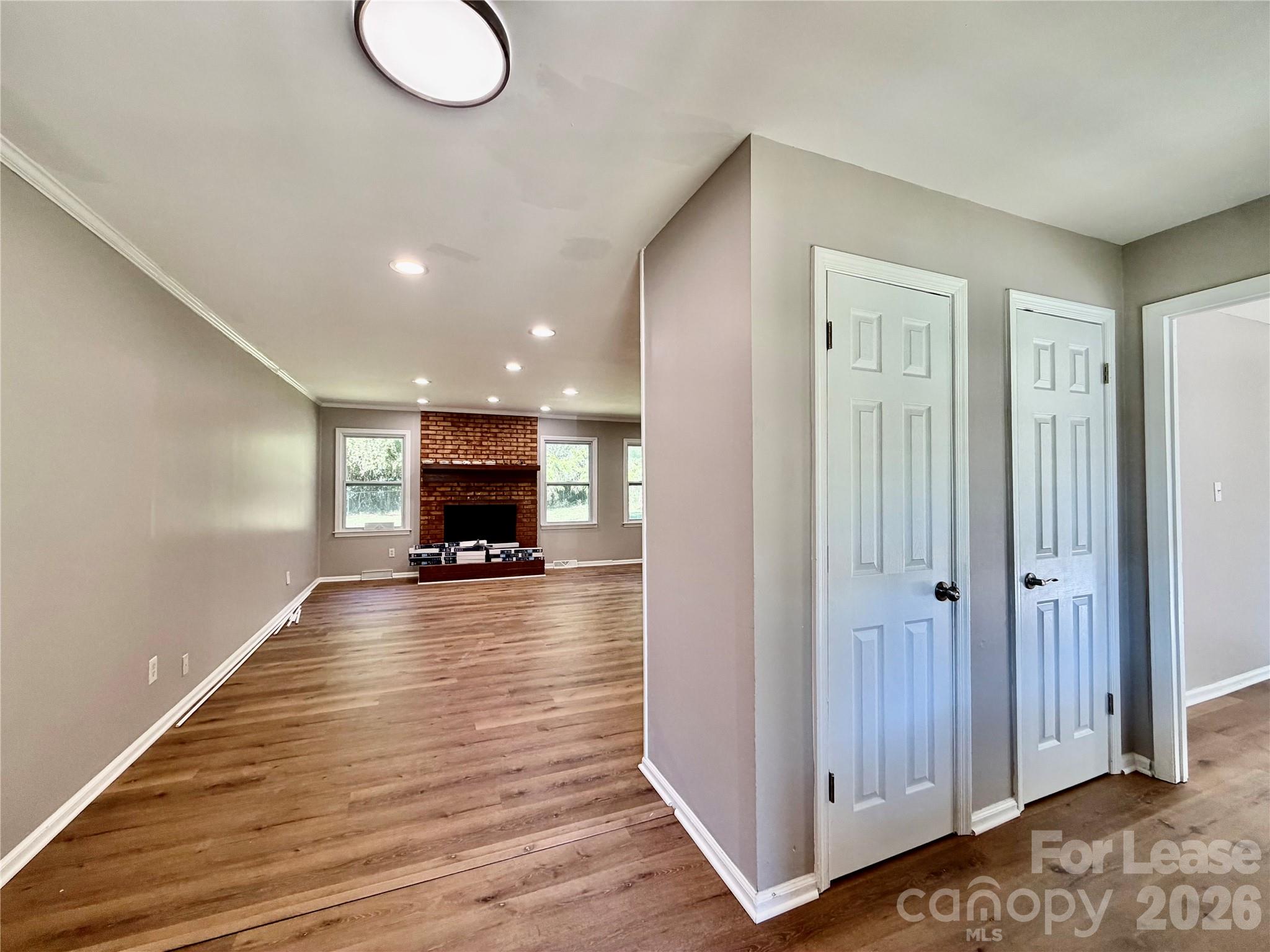 3517 Cross Winds Road Charlotte, NC 28227 - Photo 3 of 32 Gallery Image 3