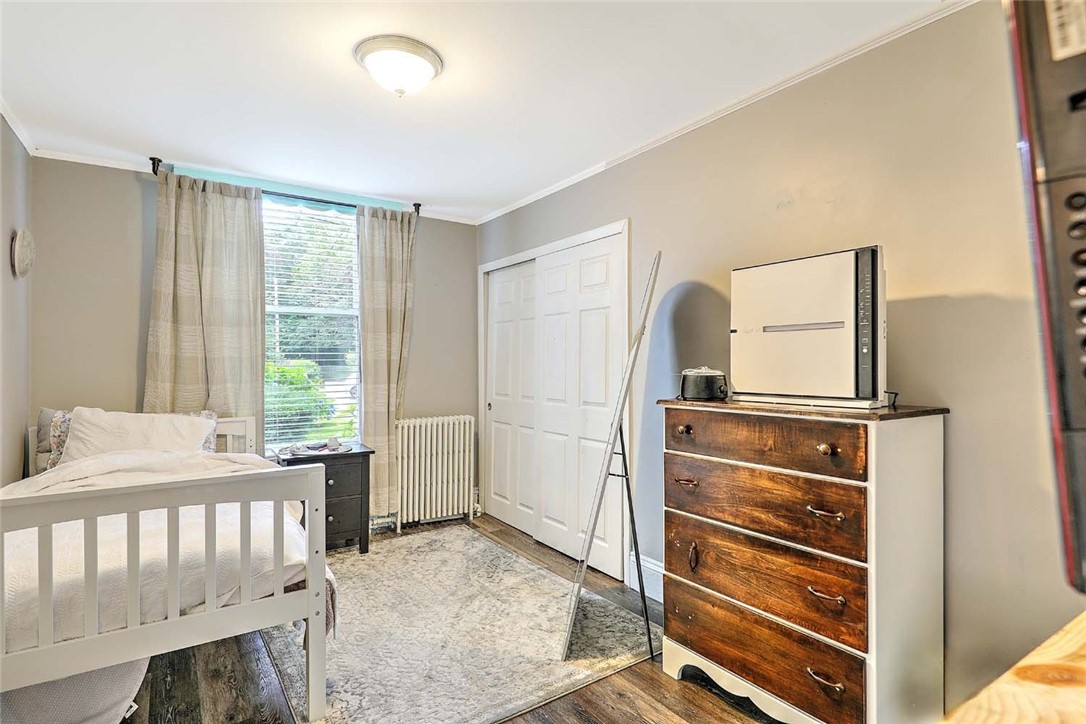 571 Spring Street Newport, RI 02840 - Photo 8 of 23