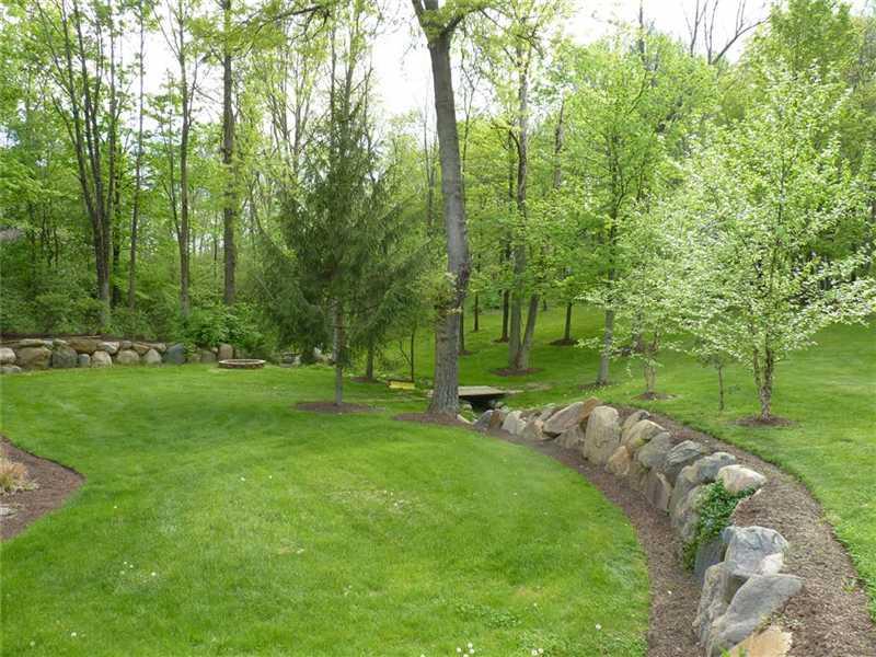 8950 Sargent Road Indianapolis, IN 46256 - Photo 12 of 24 Gallery Image 12