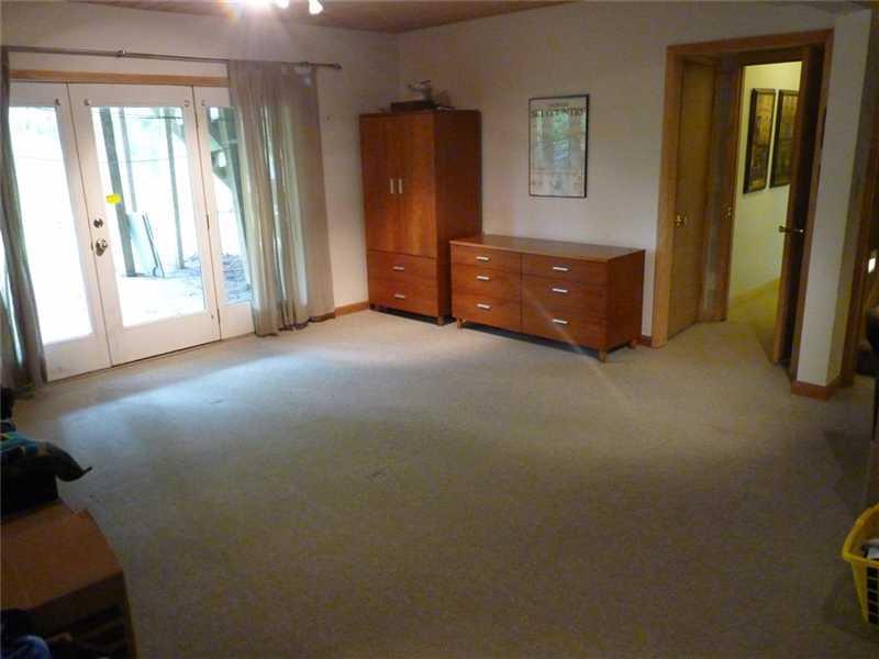 8950 Sargent Road Indianapolis, IN 46256 - Photo 18 of 24 Gallery Image 18