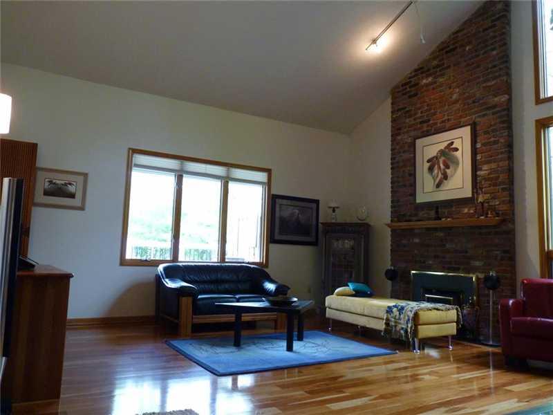 8950 Sargent Road Indianapolis, IN 46256 - Photo 3 of 24 Gallery Image 3