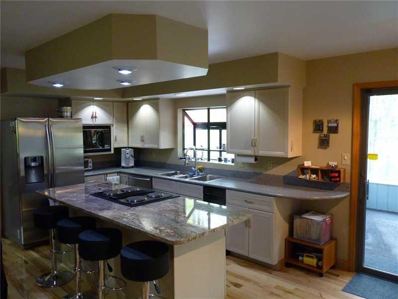 8950 Sargent Road Indianapolis, IN 46256 - Photo 7 of 24 Gallery Image 7