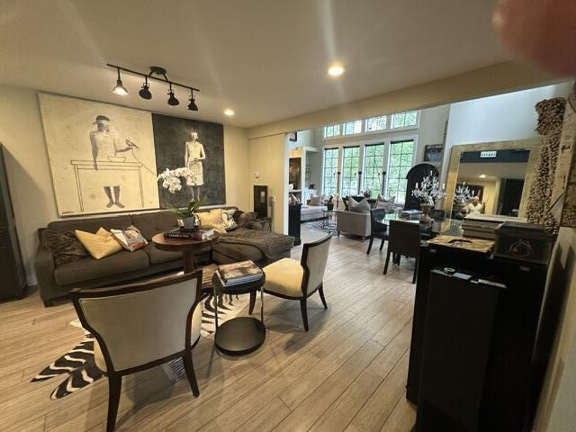 823 Buttercup Road Blaine County, ID 83333 - Photo 7 of 29 Living room
