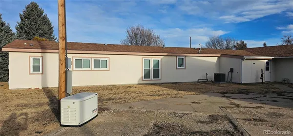 a view of a garage