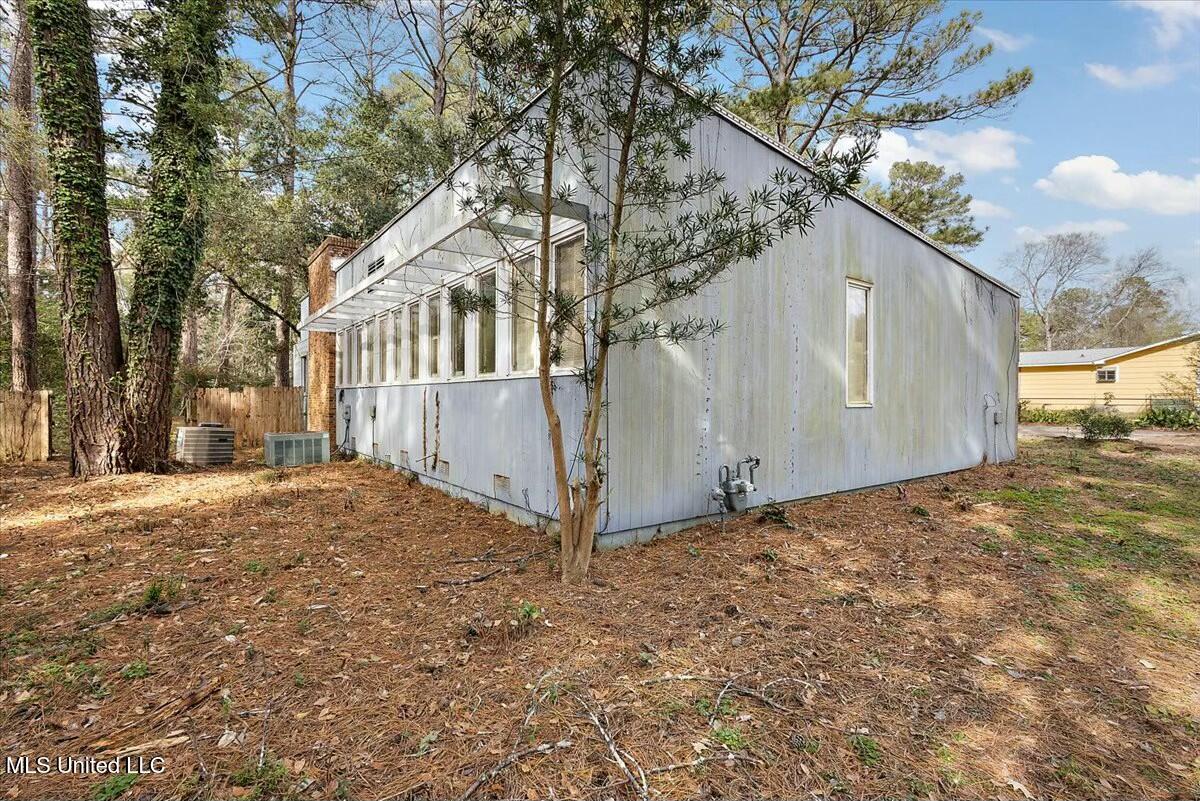5557 Ridgewood Road Jackson, MS 39211 - Photo 3 of 26 tempImageHA4Qu5