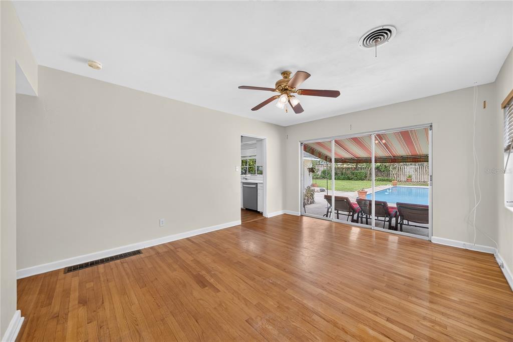 2406 Shoreham Road Orlando, FL 32803 - Photo 14 of 35