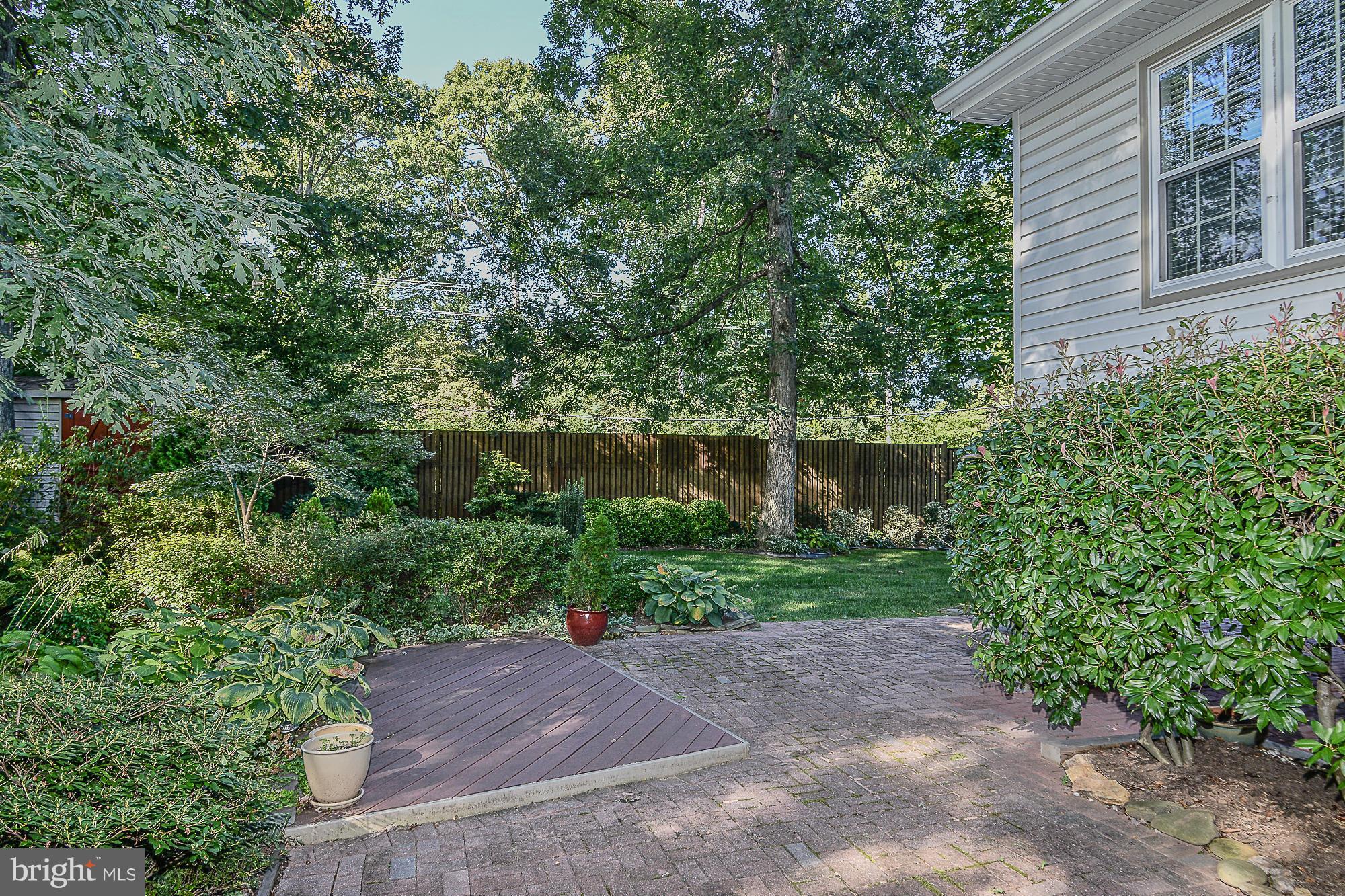 6265 Lee Chapel Road Burke, VA 22015 - Photo 30 of 30 Exterior (Rear)