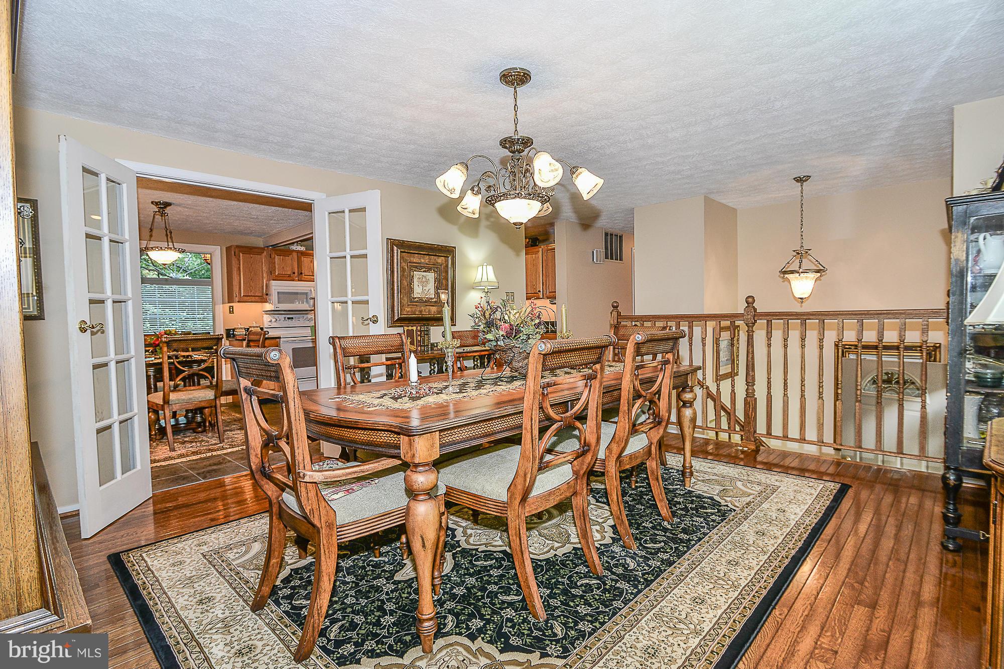 6265 Lee Chapel Road Burke, VA 22015 - Photo 5 of 30 Dining Room