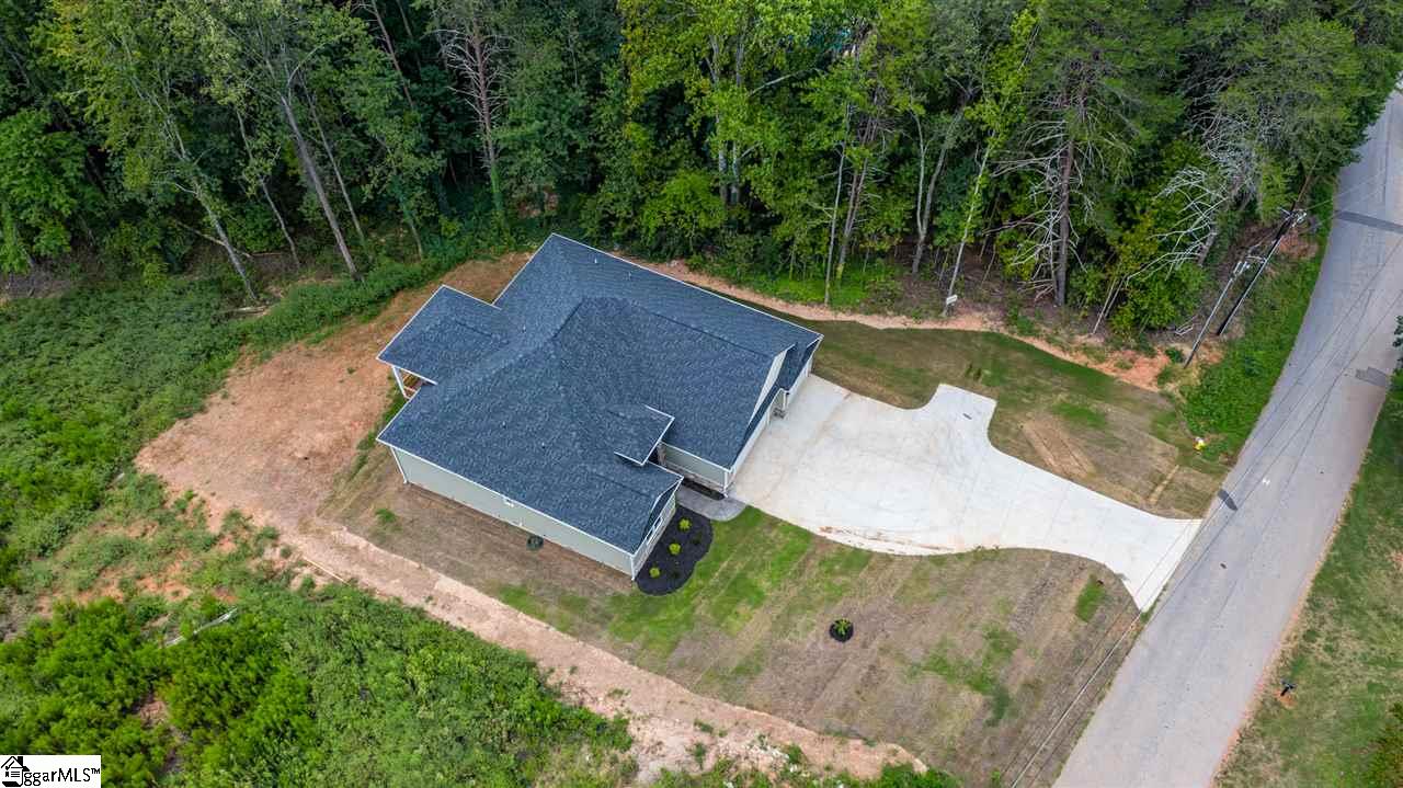 306 Tanyard Road Greenville, SC 29609 - Photo 34 of 36