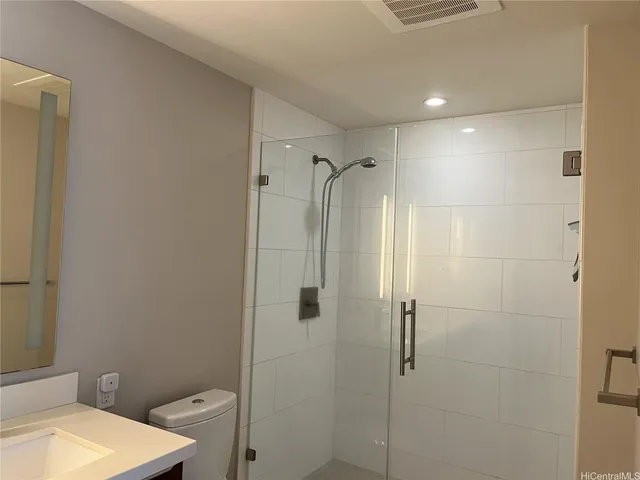 $4,200 | 888 Kapiolani Boulevard, Unit 3511, Honolulu, HI 96813