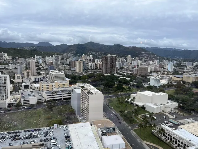 $4,200 | 888 Kapiolani Boulevard, Unit 3511, Honolulu, HI 96813