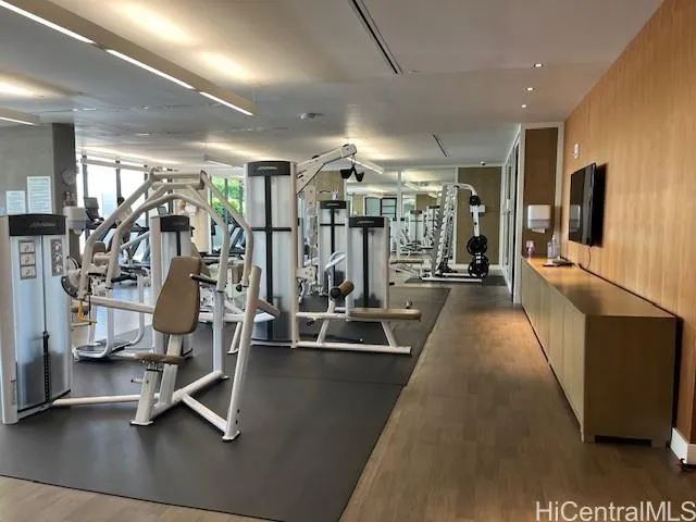 $4,200 | 888 Kapiolani Boulevard, Unit 3511, Honolulu, HI 96813