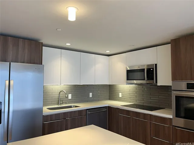 $4,200 | 888 Kapiolani Boulevard, Unit 3511, Honolulu, HI 96813