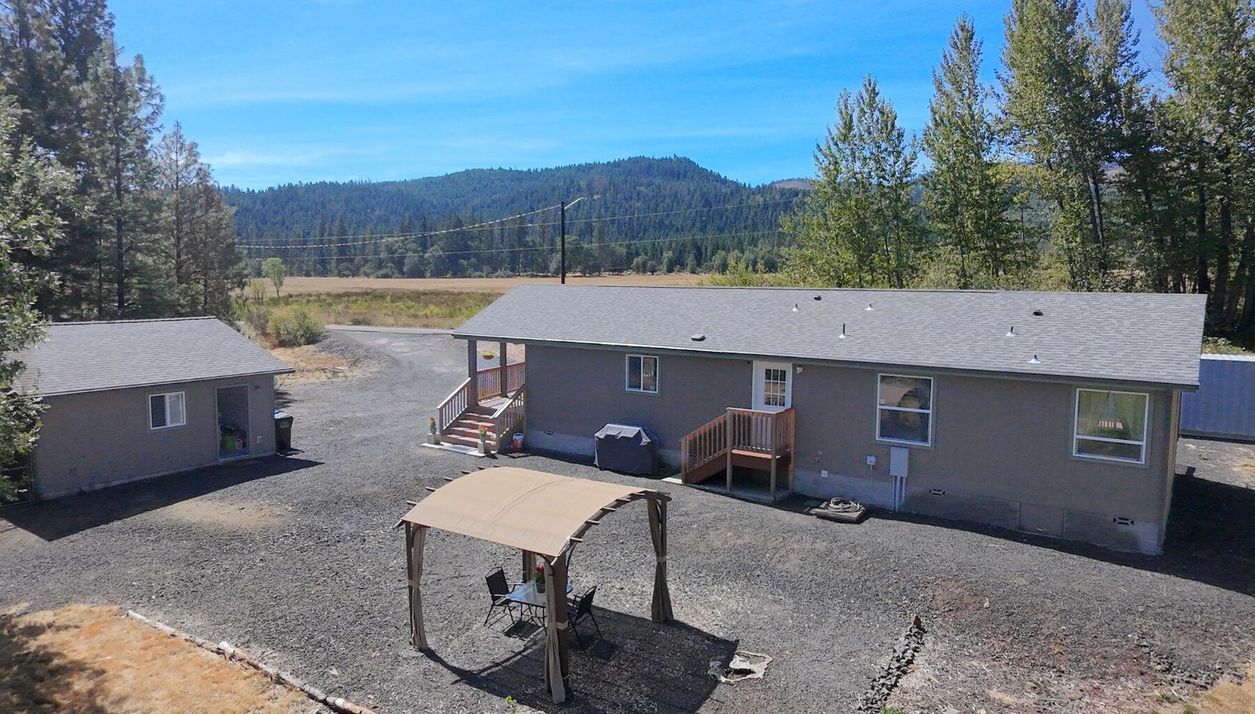 95 Truck Road Butte Falls, OR 97522 - Photo 3 of 25 North