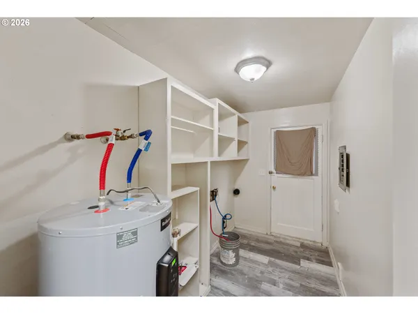 $1,200,000 | 303 South Empire Boulevard, Coos Bay, OR 97420