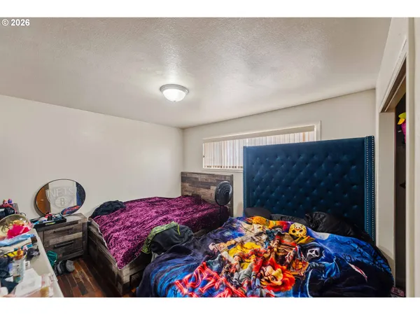 $1,200,000 | 303 South Empire Boulevard, Coos Bay, OR 97420