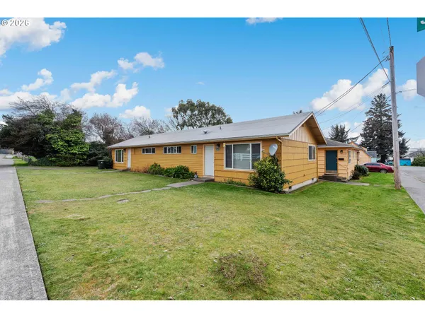 $1,200,000 | 303 South Empire Boulevard, Coos Bay, OR 97420