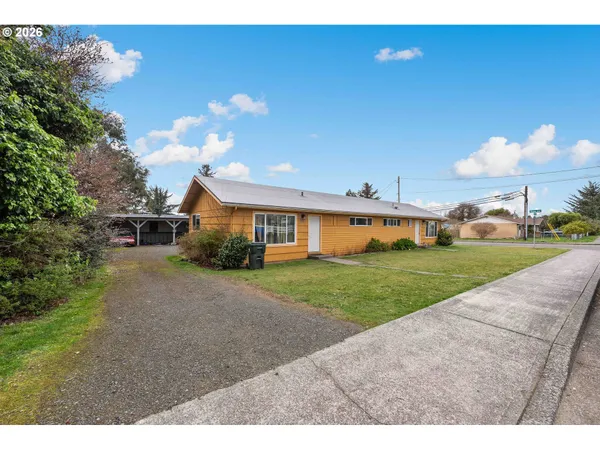 $1,200,000 | 303 South Empire Boulevard, Coos Bay, OR 97420