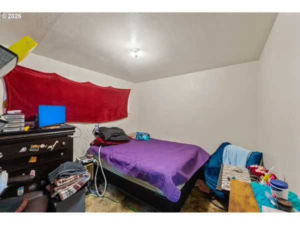 $1,200,000 | 303 South Empire Boulevard, Coos Bay, OR 97420