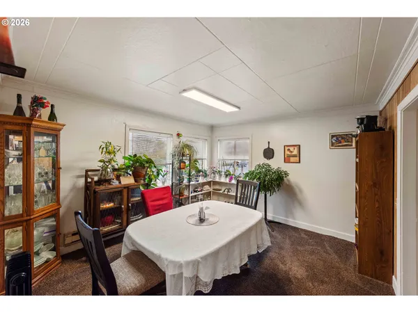 $1,200,000 | 303 South Empire Boulevard, Coos Bay, OR 97420