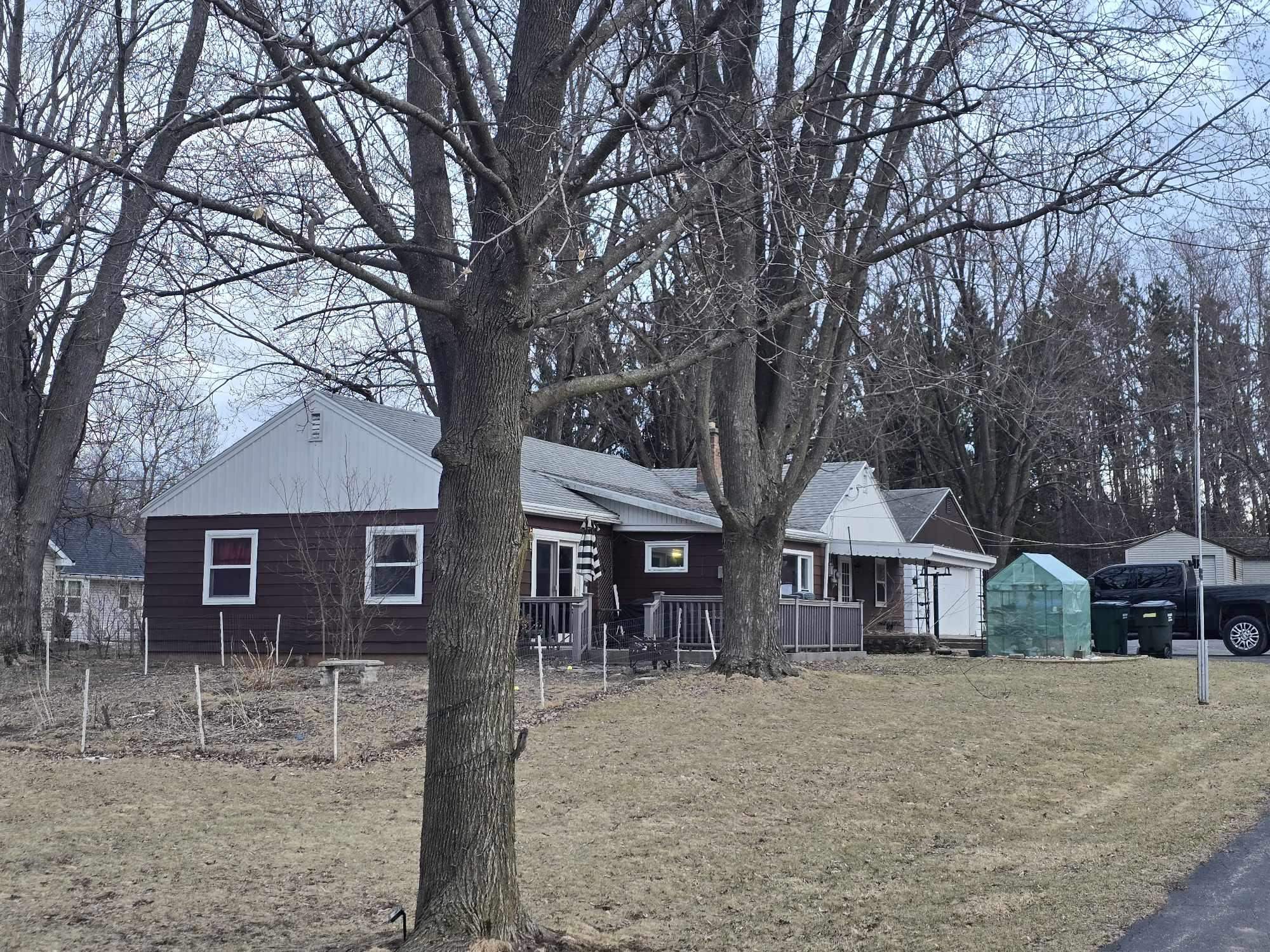 1820 Pershing Road New London, WI 54961 - Photo 1 of 1 Gallery Image 1