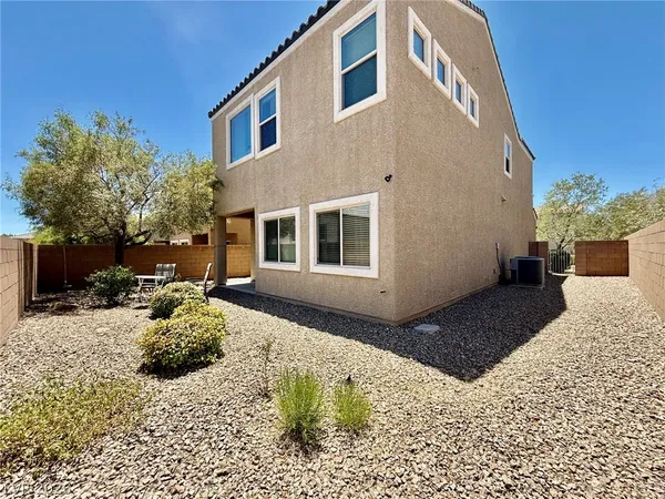 $2,200 | 2848 Glass Vine Court, Las Vegas, NV 89117