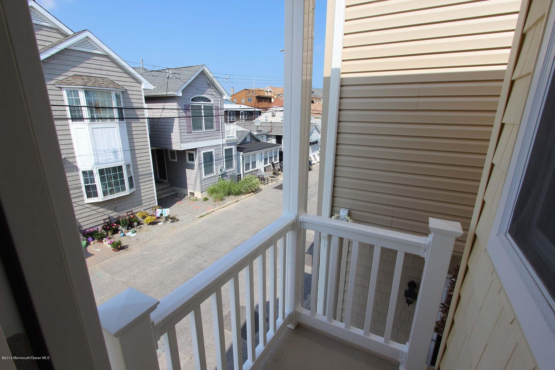 24 East Rutherford Lane Lavallette, NJ 08735 - Photo 13 of 22 IMG_4957