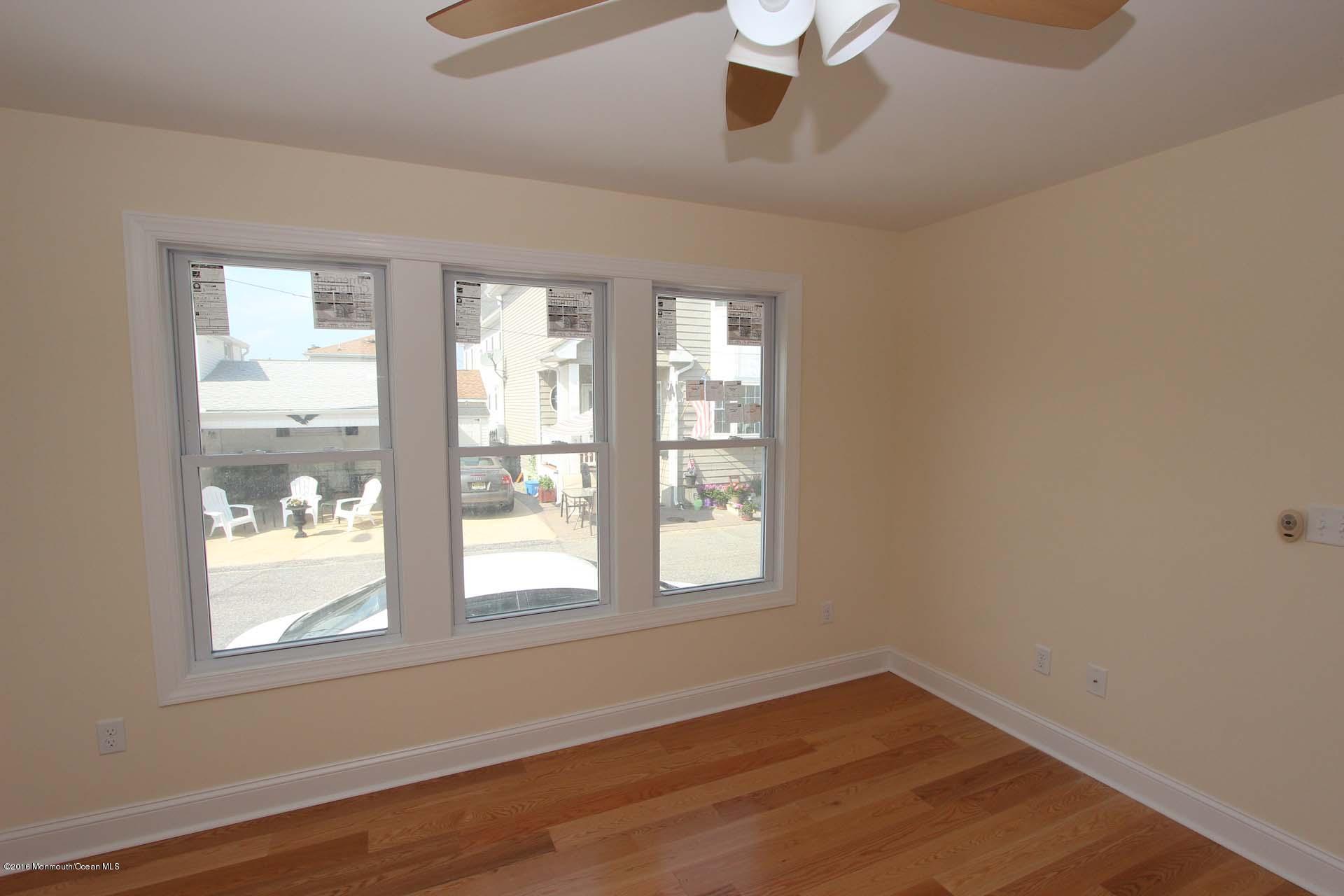 24 East Rutherford Lane Lavallette, NJ 08735 - Photo 5 of 22 IMG_4969