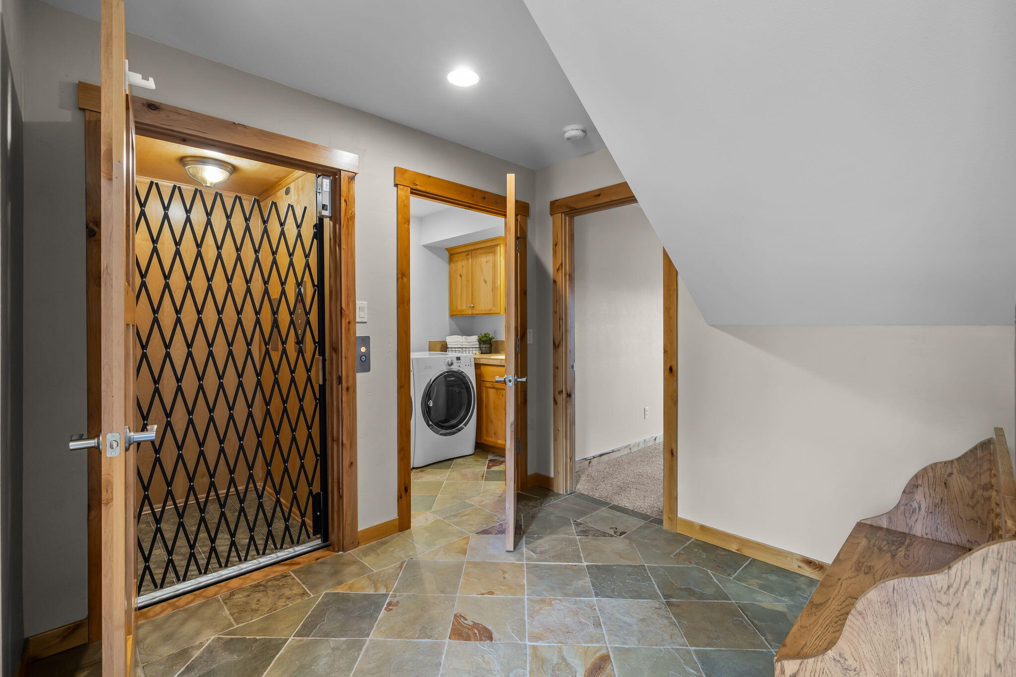 601 Southwest Otter Way Bend, OR 97702 - Photo 46 of 58