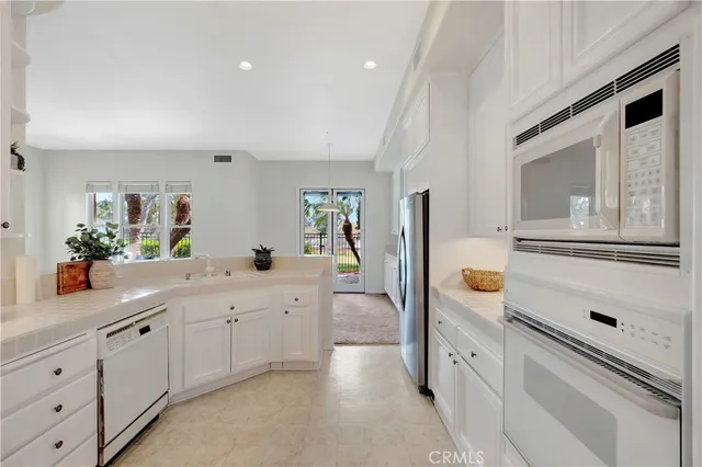 $1,610,000 | 2528 Aquasanta, Tustin, CA 92782