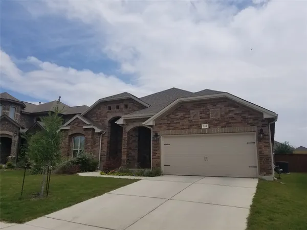 $2,200 | 910 Overcup Drive, San Marcos, TX 78666