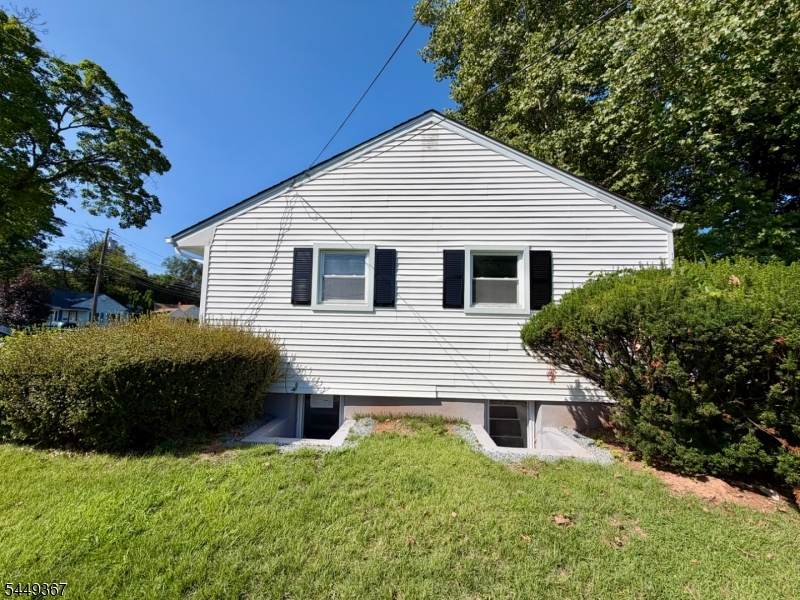48 Valley View Road Hillside, NJ 07205 - Photo 5 of 44 Gallery Image 5
