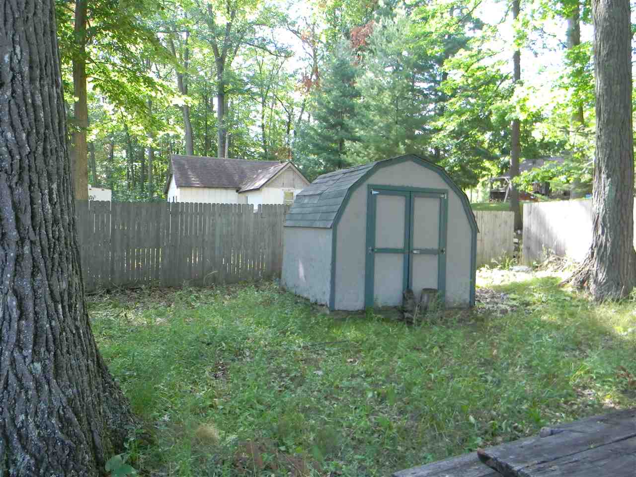 2425 Thornapple Way Road Lupton, MI 48635 - Photo 14 of 16 1820987-13.JPG