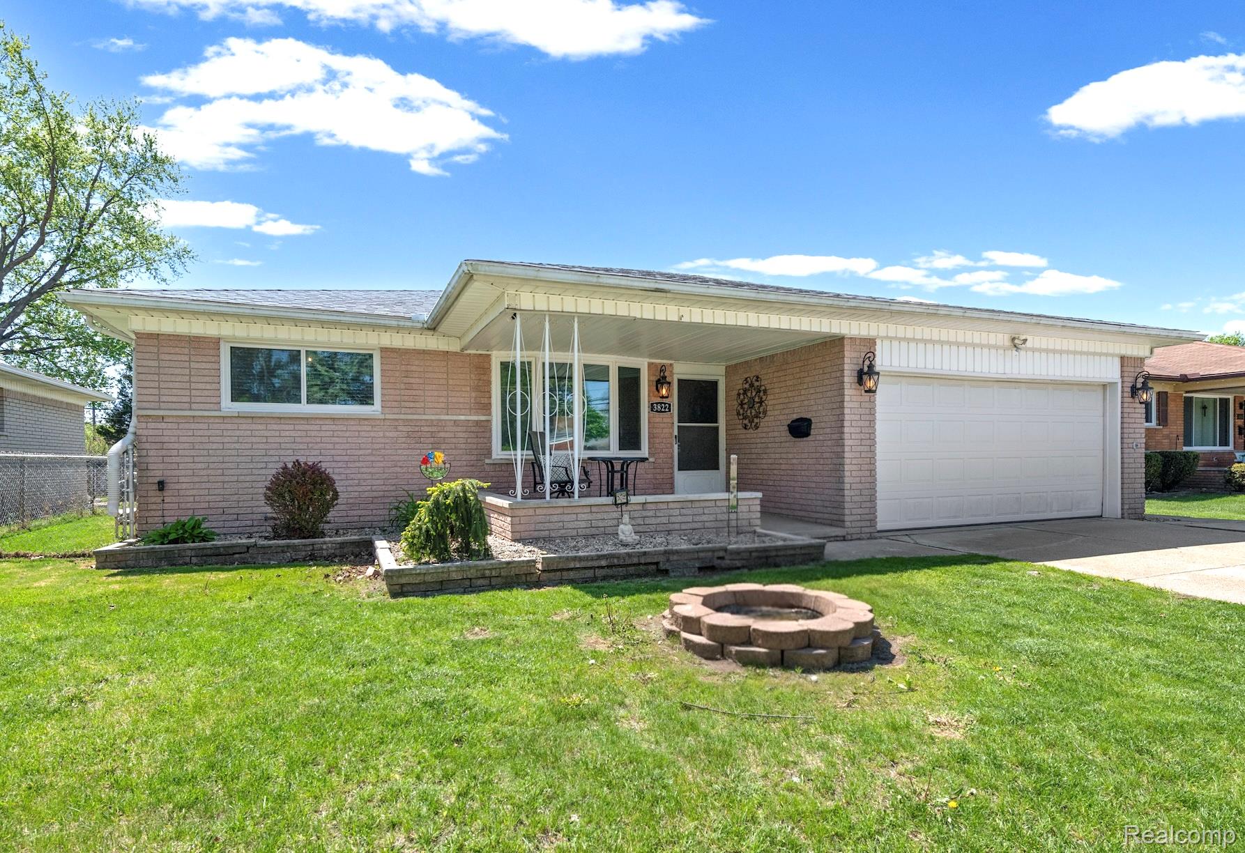 3822 Martin Road Warren, MI 48092 - Photo 2 of 40