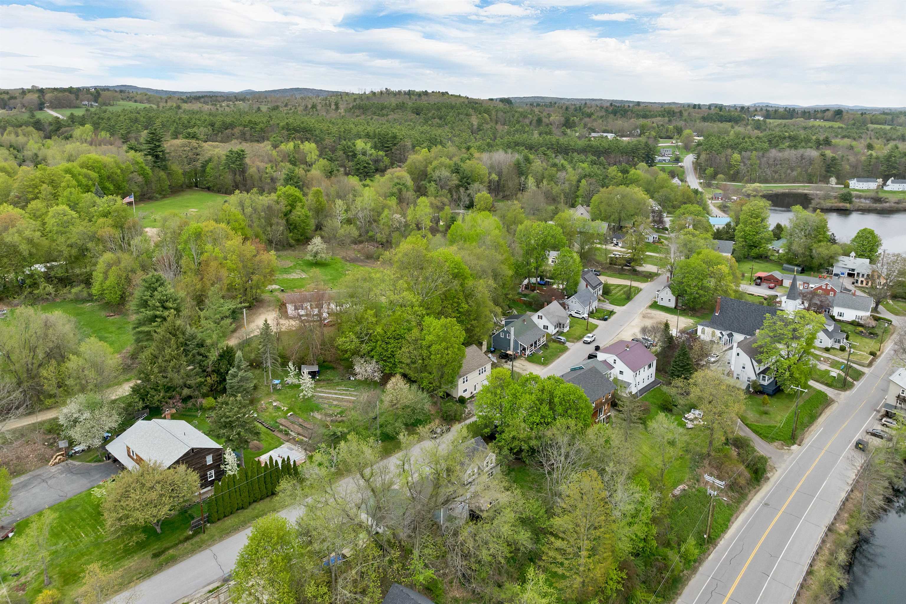 12 Watson Street Pittsfield, NH 03263 - Photo 35 of 36 Gallery Image 35